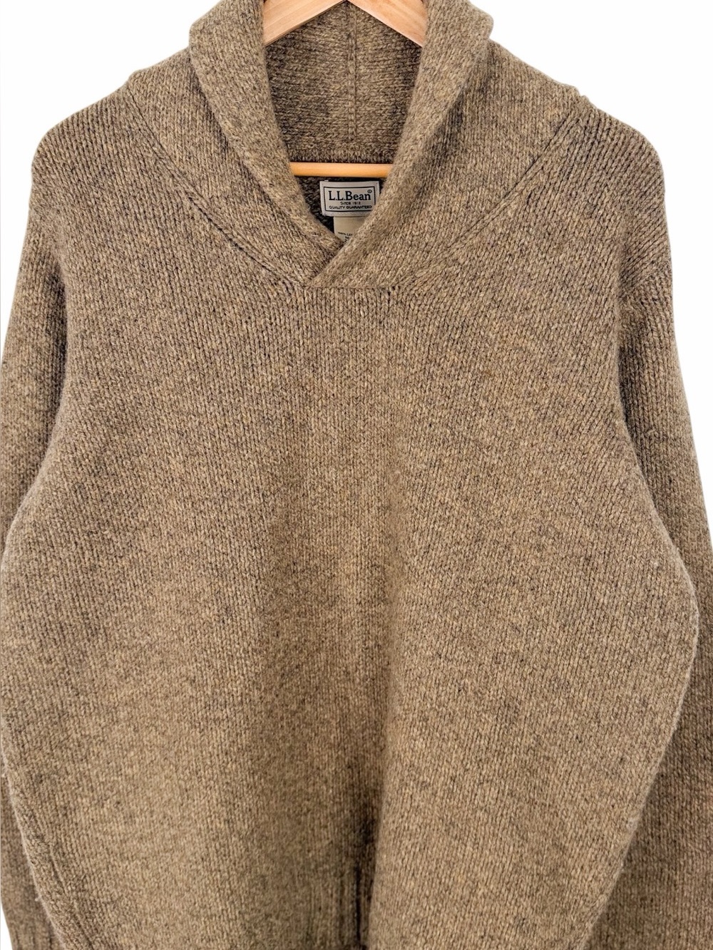 L.L. Bean Men’s Medium Lambswool Shawl Collar Sweater Textured Brown Elbow Patch - Picture 2 of 10